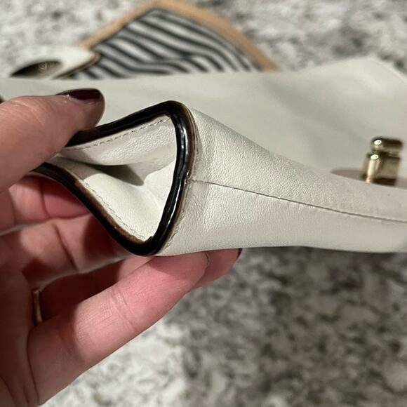 Kate Spade Hampton Road Juliana Turn Lock White Leather 2 Way Crossbody Clutch - Picture 6 of 10